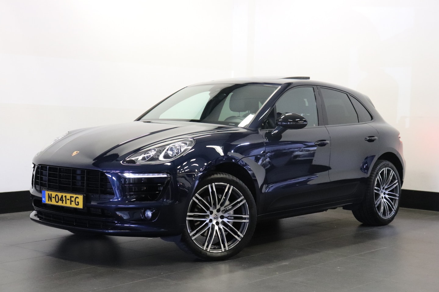 Porsche Macan - 3.0 S 340PK | PANO | 21'' | LEDER | STOELVERW. | €47.950,- Incl. BTW. - AutoWereld.nl
