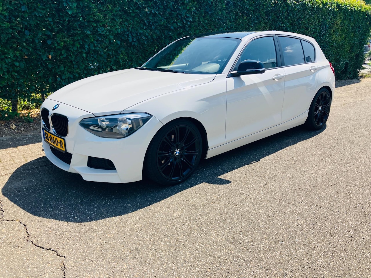 BMW 1-serie - 114i EDE High Executive 114i EDE High Executive - AutoWereld.nl