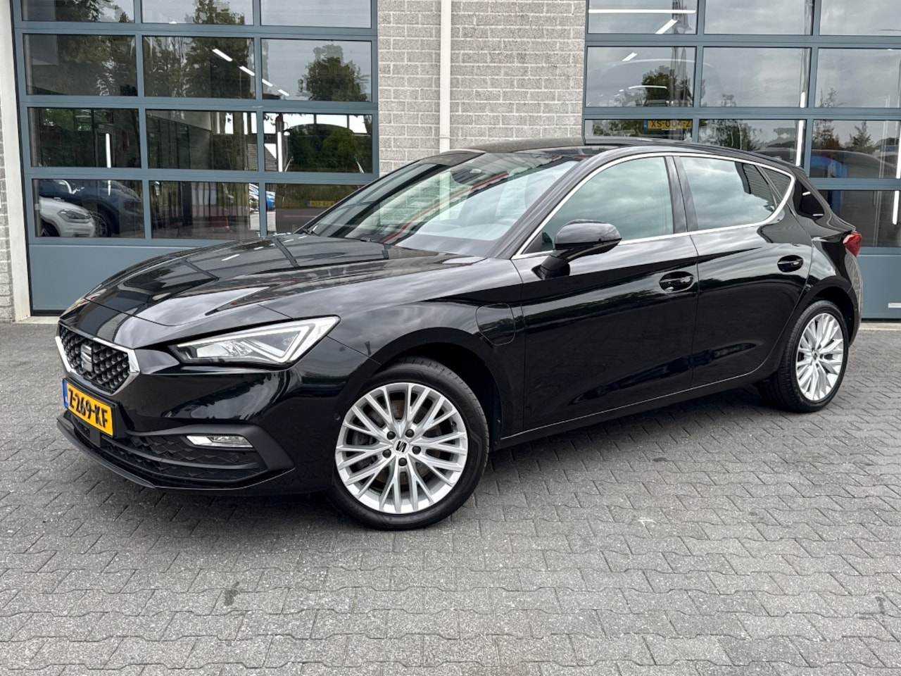 Seat Leon - 1.4 TSI eHybrid PHEV FR | STOEL\STUUR VERWARMING | CAMREA | - AutoWereld.nl
