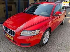 Volvo V50 - 2.4 Momentum Automaat - ACTIE PRIJS