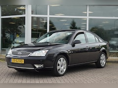 Ford Mondeo - 2.0-16V Ghia Executive LEDER CLIMA STOELVERW. PDC PARROT