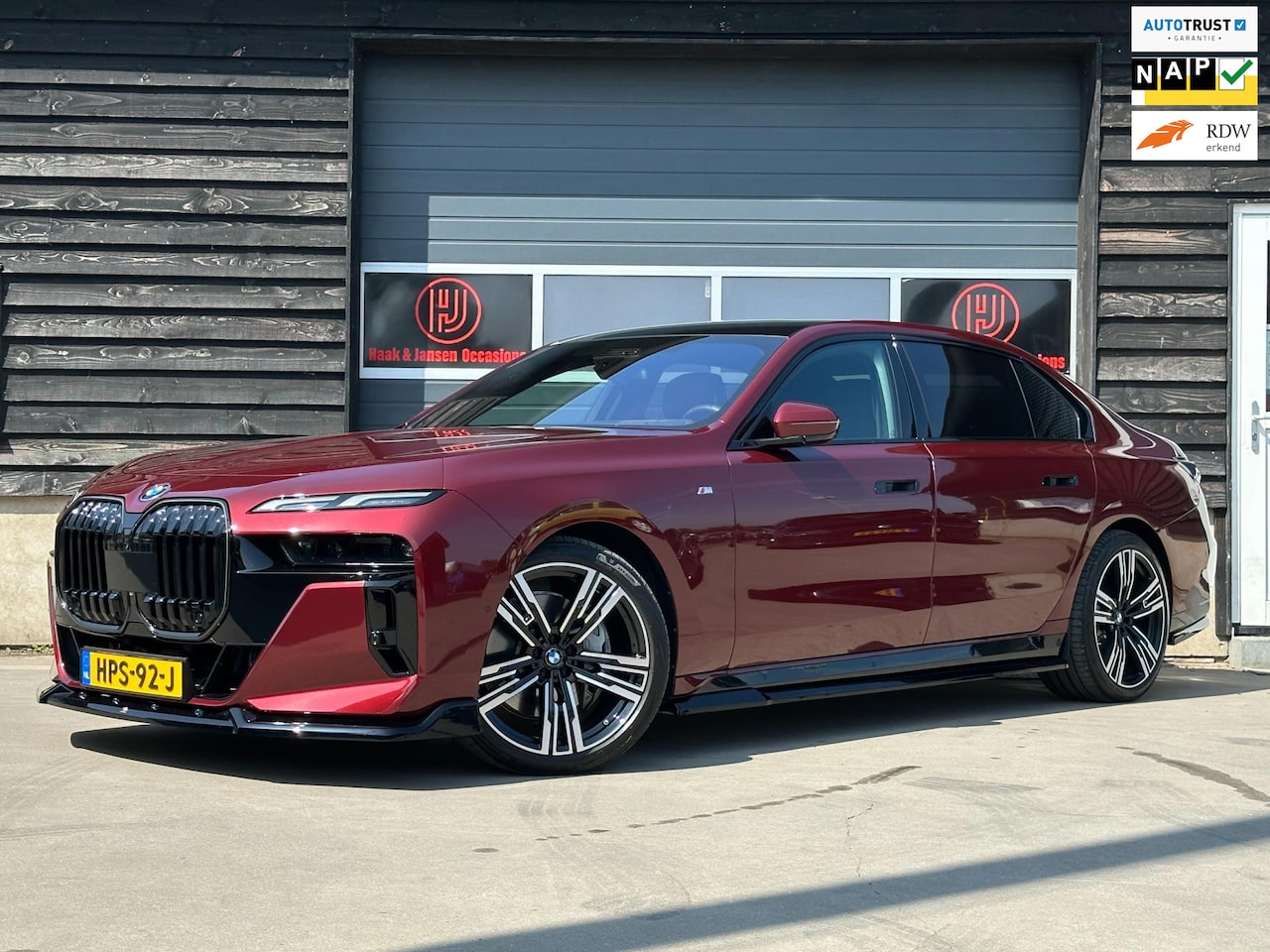 BMW i7 - XDrive60 106 kWh M-Sport - TV - Kristal - E-Deuren - AutoWereld.nl