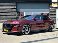BMW i7 - XDrive60 106 kWh M-Sport - TV - Kristal - E-Deuren