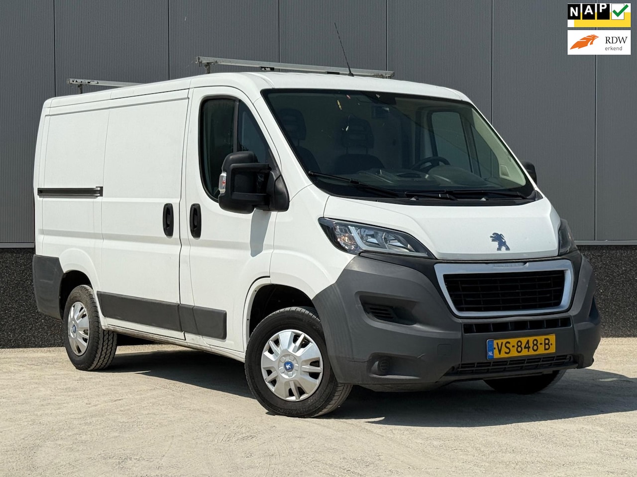 Peugeot Boxer - 330 2.2 HDI XR Airco, Apk! - AutoWereld.nl
