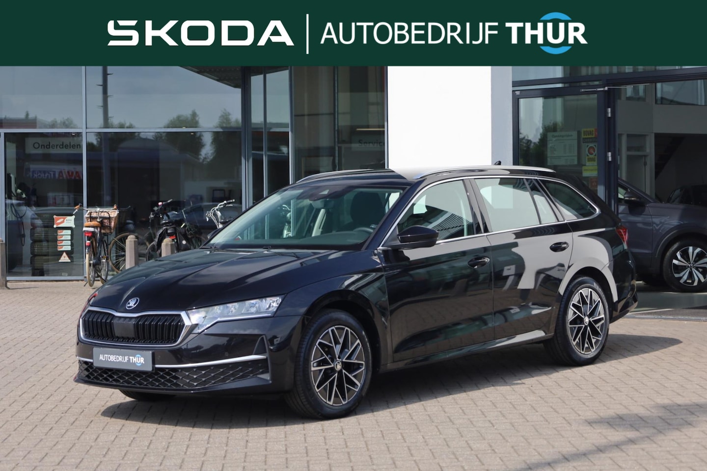 Skoda Octavia Combi - 1.5 TSI MHEV Business Edition 1.5 TSI MHEV Business Edition 150PK / 110kW, Wegklapbare trekhaak, elektrische achterklep - AutoWereld.nl