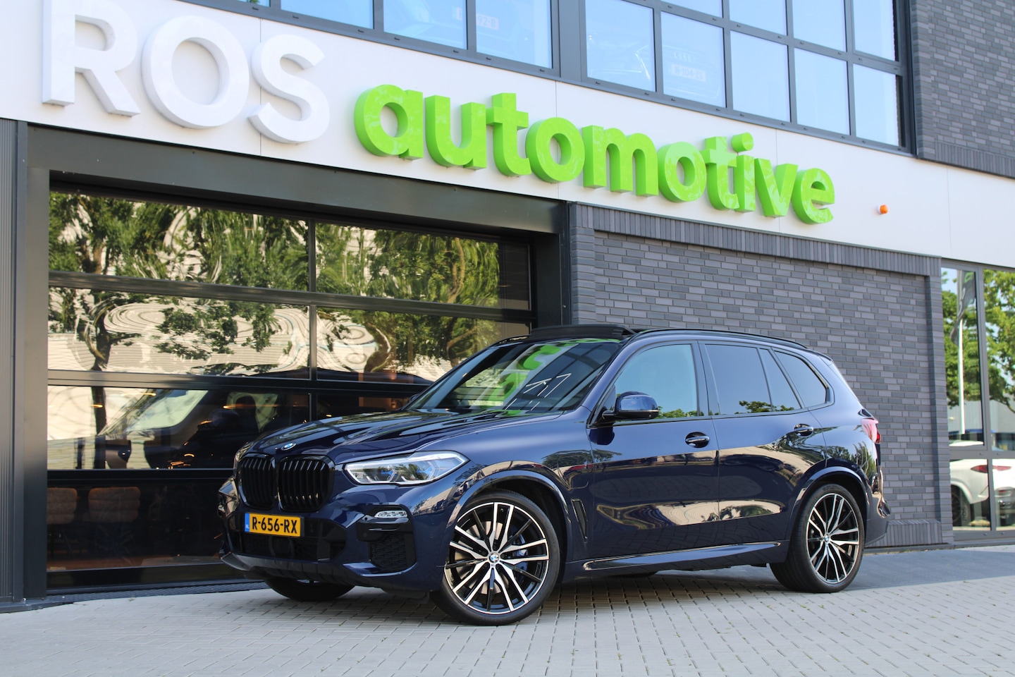 BMW X5 - xDrive45e High Executive | BTW | PANO | COMPETITION SEATS | 360 | MEMORY | HUD | ACC | 22 - AutoWereld.nl