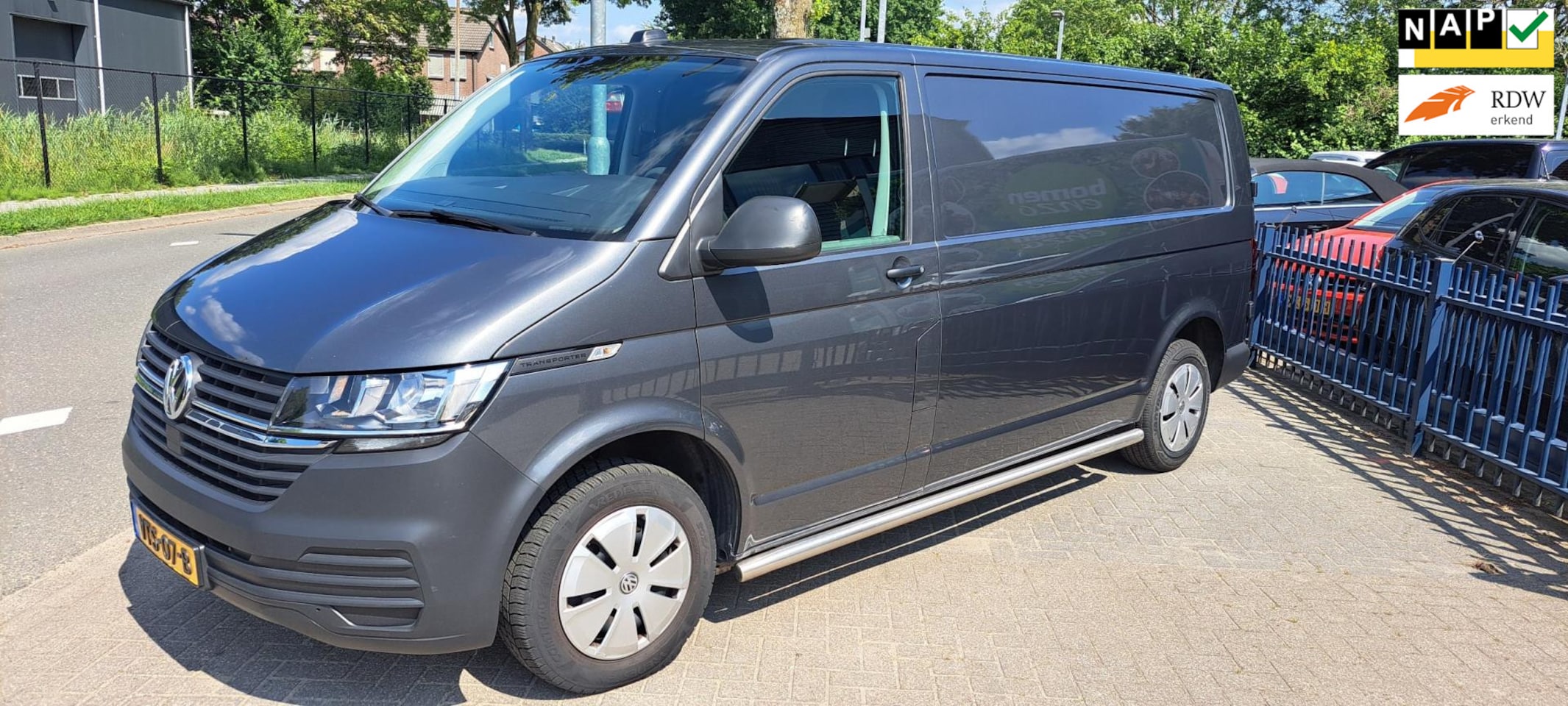 Volkswagen Transporter - 2.0 TDI L2H1 28 Economy Business 2.0 TDI L2H1 28 Economy Business - AutoWereld.nl