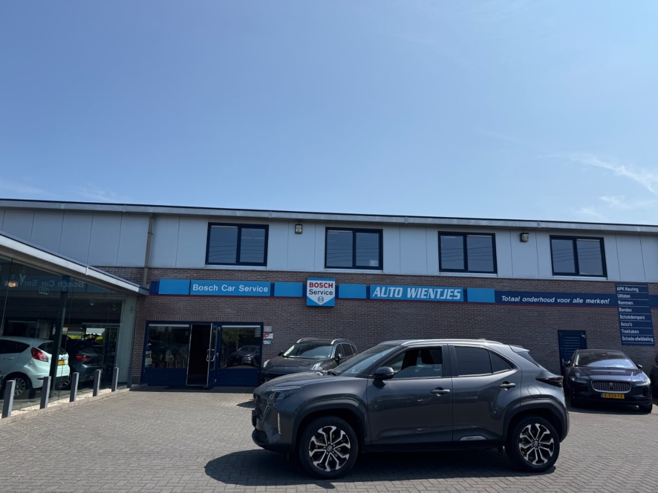 Toyota Yaris Cross - 1.5 Hybrid Aut | Business Plus | Airco-Ecc | Navi - AutoWereld.nl
