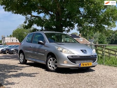 Peugeot 206 - 1.4 XS | Airco + Elektrische ramen Nu € 2.975,