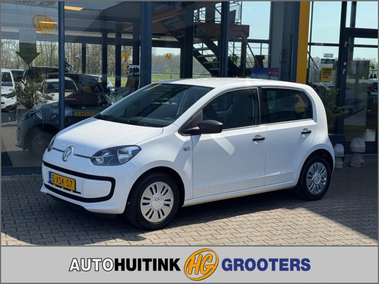 Volkswagen Up! - 1.0 Take Up! Bluemotion - radio - airco - 5drs - AutoWereld.nl