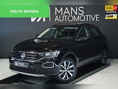 Volkswagen T-Roc - 1.5 TSI Sport / PANODAK / DODEHOEK / ACC / CAMERA / CARPLAY