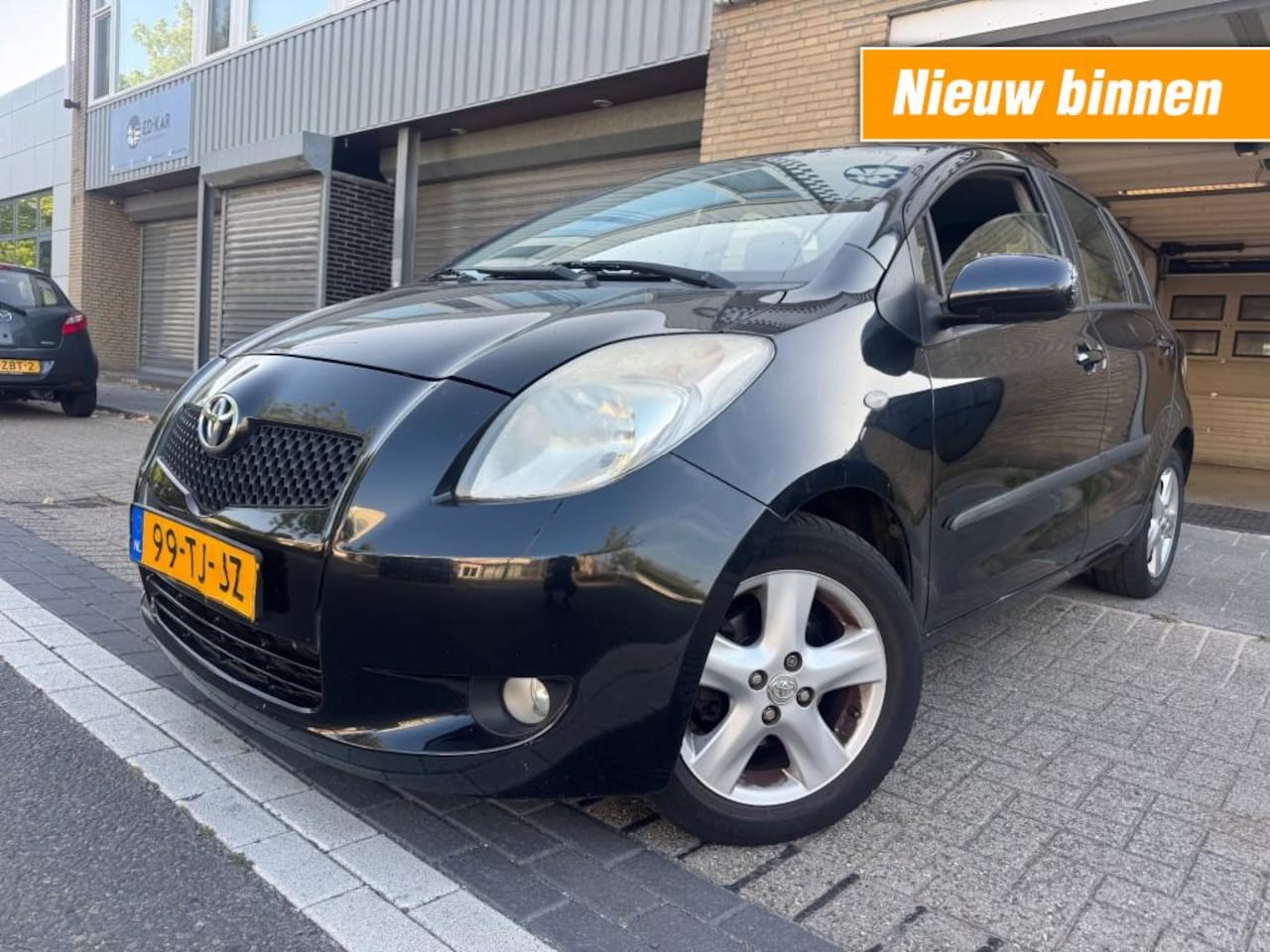 Toyota Yaris - 1.3 VVTi Luna 5DRS CLIMA LMV NAP APK 9-2025 - AutoWereld.nl