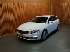Volvo V60 - 2.4 D5 TWIN ENGINE LEASE EDITION AUTOMAAT