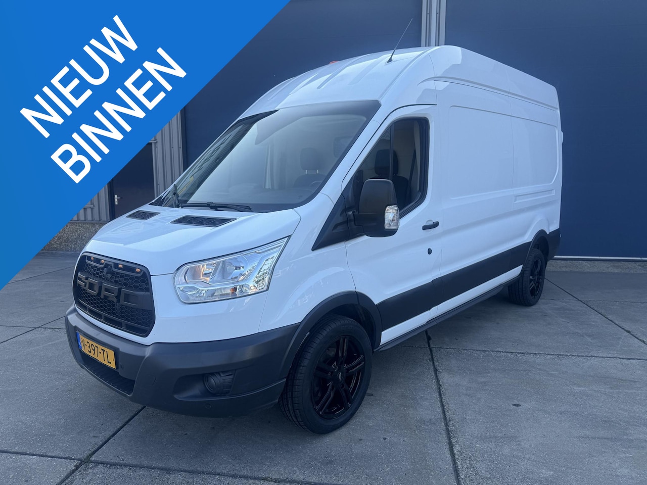 Ford Transit - 350 2.0 TDCI L3H2 Trend AIRCO / CRUISE CONTROLE / EURO 6 / TREKHAAK - AutoWereld.nl