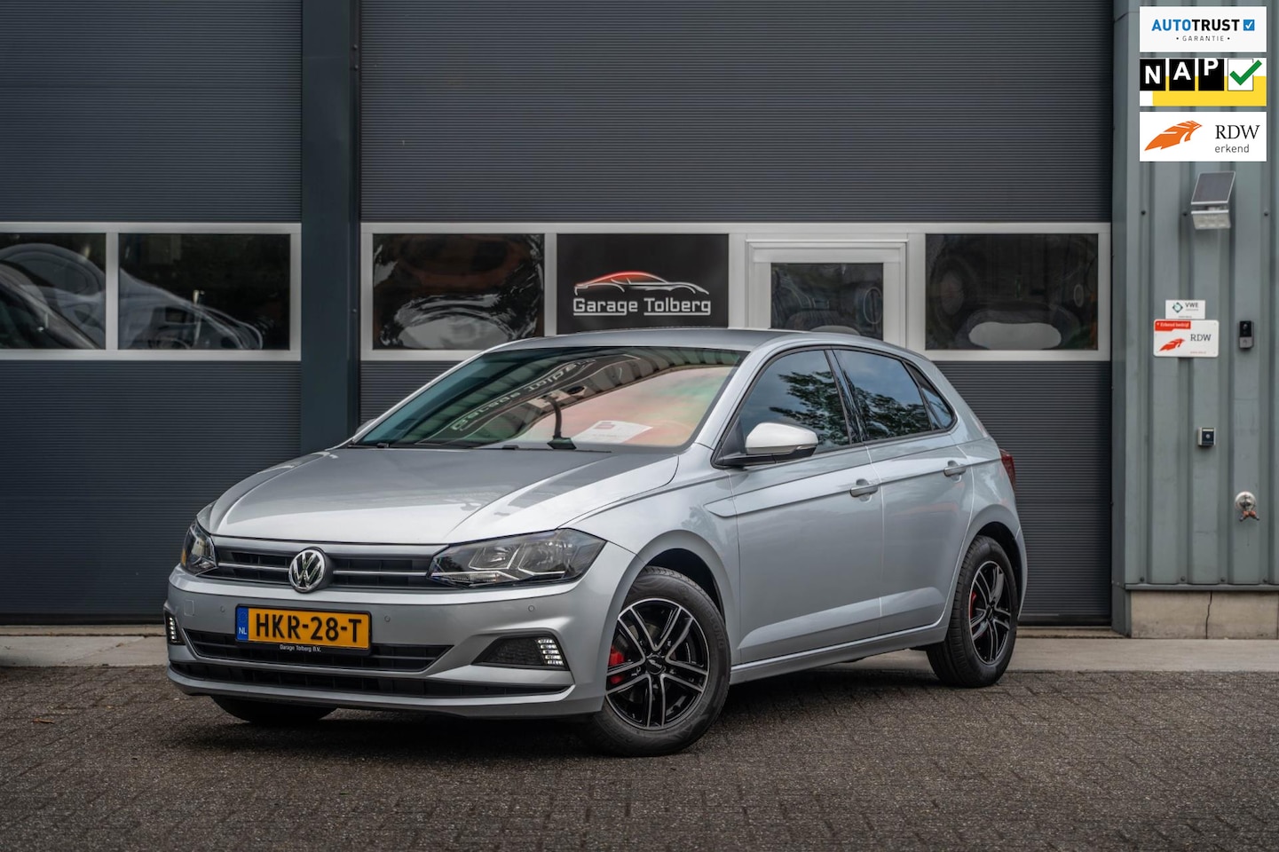 Volkswagen Polo - 1.0 TSI Comfortline PDC|NAVI|AIRCO|CarPlay - AutoWereld.nl
