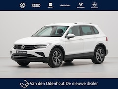 Volkswagen Tiguan - 1.4 TSI 245pk eHybrid Navigatie Pdc Side Assist Acc 259