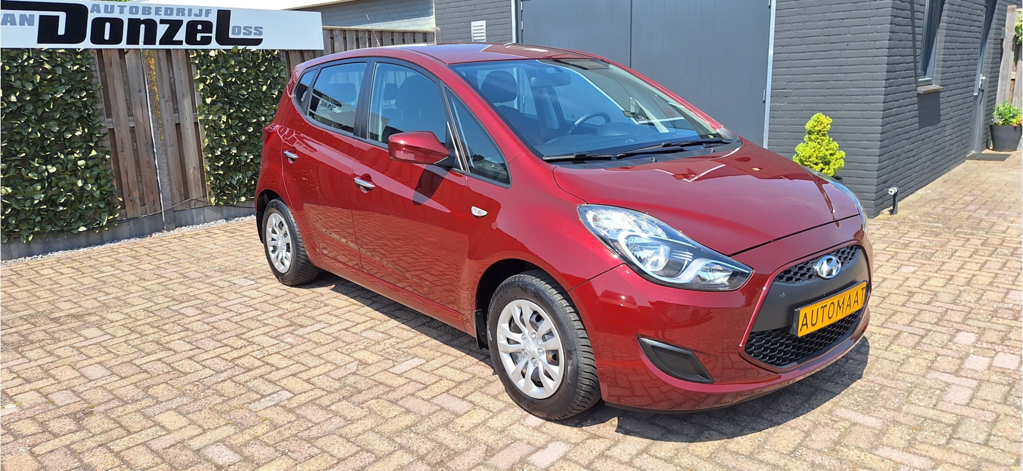 Hyundai ix20 - 1.6i Premium AUTOMAAT + 66100 km - AutoWereld.nl
