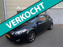 Kia Pro cee'd - 1.4 CVVT X-ecutive NAVI / Cruise controle / Airco / APK 12-2025