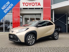 Toyota Aygo X - PULSE APPLE/ANDROID CAMERA CLIMA 17"LMV PRIVACY-GLASS LED DAB+ NL-AUTO