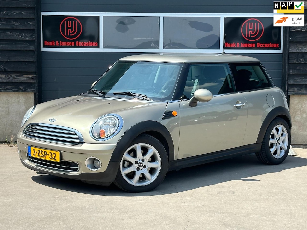 MINI One - Mini 1.4 Airco CV Lmv Apk Mooie kleur! - AutoWereld.nl