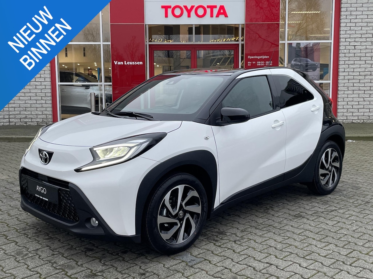 Toyota Aygo X - PULSE APPLE/ANDROID CAMERA CLIMA 17"LMV PRIVACY-GLASS LED DAB+ NL-AUTO - AutoWereld.nl