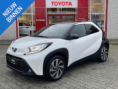 Toyota Aygo X - PULSE APPLE/ANDROID CAMERA CLIMA 17"LMV PRIVACY-GLASS LED DAB+ NL-AUTO