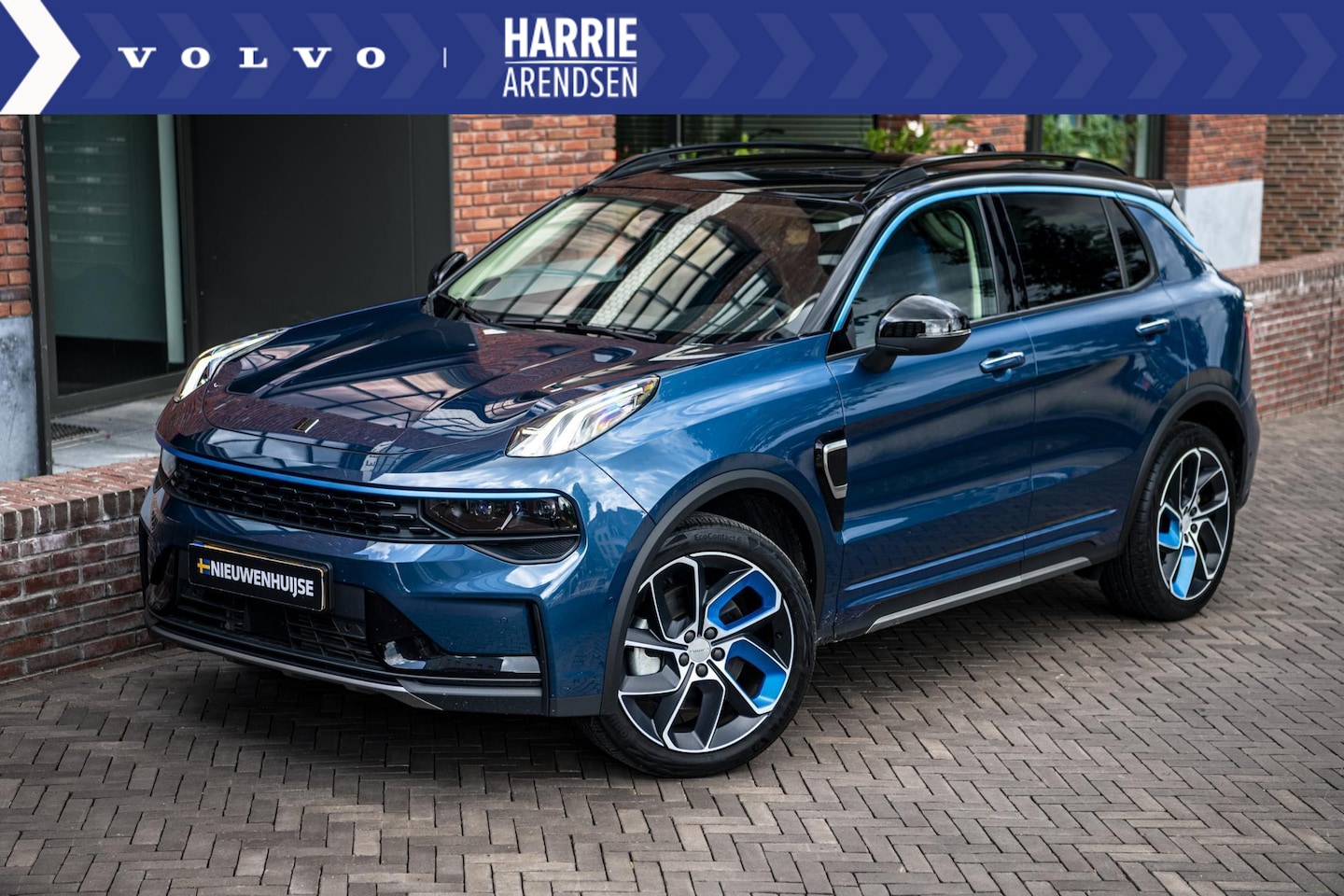 Lynk & Co 01 - 1.5 | 69 KM Elektrisch Rijden | Panoramadak | Adaptieve Cruise Control | Achteruitrijcamer - AutoWereld.nl