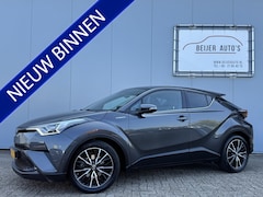 Toyota C-HR - 1.8 Hybrid Bi-Tone Automaat Navigatie/Trekhaak/Camera