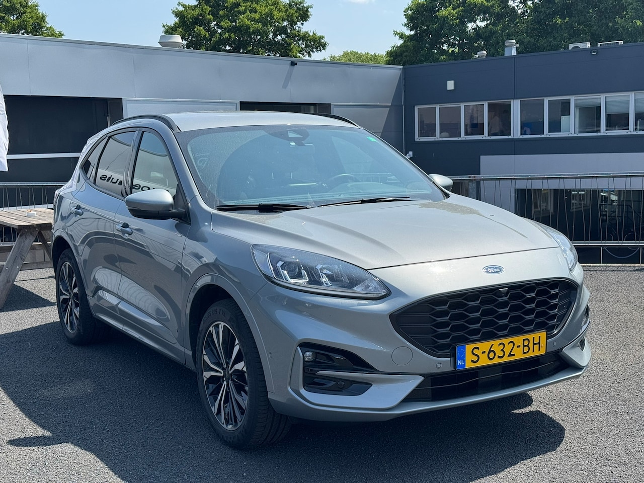 Ford Kuga - 2.5 PHEV ST-Line | Trekhaak | 360 Camera | Winterpakket | Adaptieve cruise | Keyless | App - AutoWereld.nl
