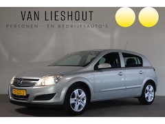 Opel Astra - 1.6 Business - NL- Auto Airco I Cruise I Parkeersensor A