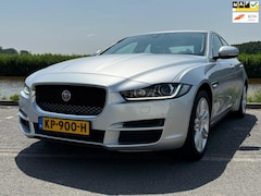 Jaguar XE - 2.0 T Portfolio Trekhaak, navi, clima, in uitmuntende staat