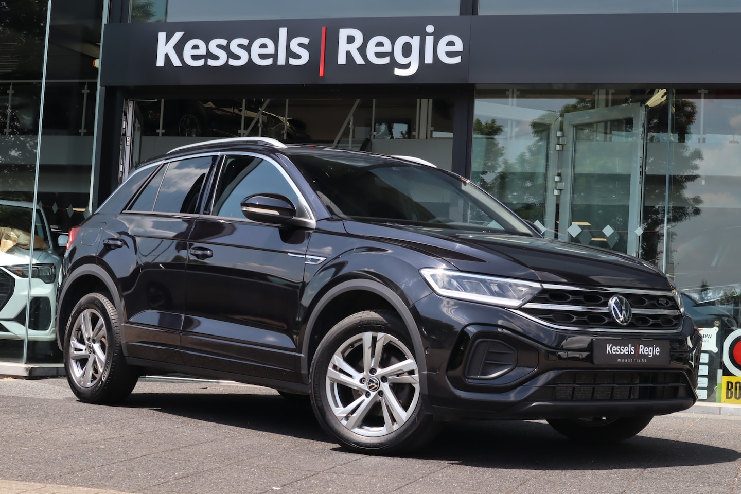 Volkswagen T-Roc - 1.5 TSI DSG R-Line Virtual Led ACC Camera - AutoWereld.nl
