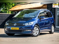 Volkswagen Touran - 1.2 TSI Comfortline Trekhaak I Adaptieve Cruise Control I Camera I PDC V+A I Stoelverwarmi