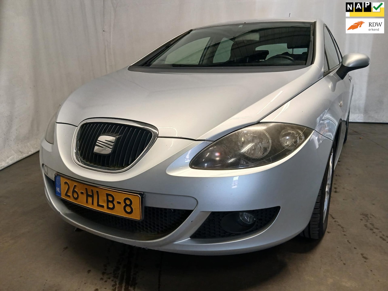 Seat Leon - 1.6 25 Edition - Airco - Navi - AutoWereld.nl