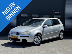 Volkswagen Golf - 1.4 TSI Trendline | Airco | Cruise Control | Lichtmetalen Velgen | Trekhaak |