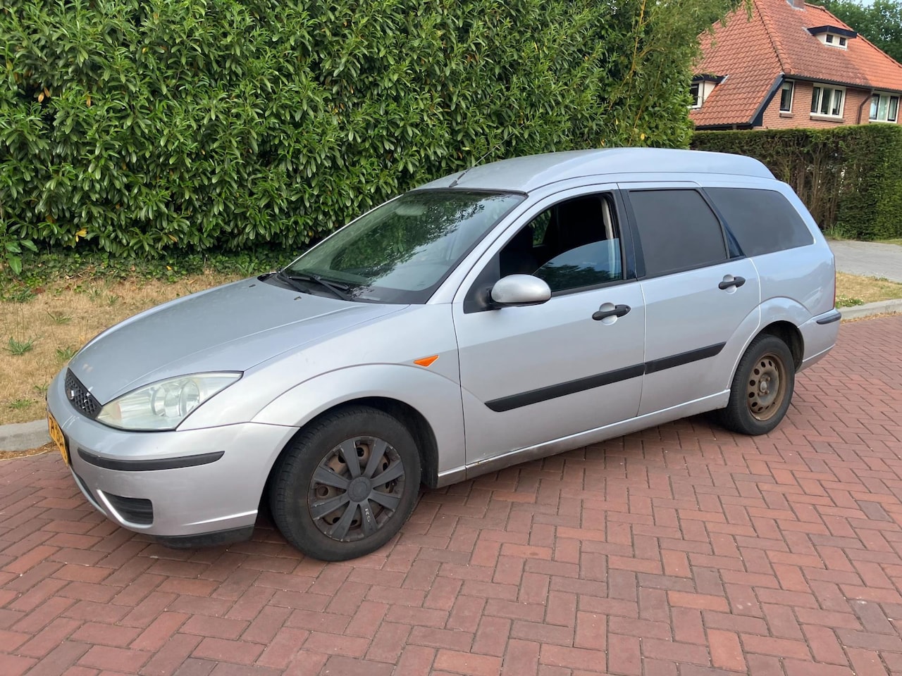 Ford Focus Wagon - 1.8 TDDi Cool Edition nieuwe apk rijd goed marge auto - AutoWereld.nl