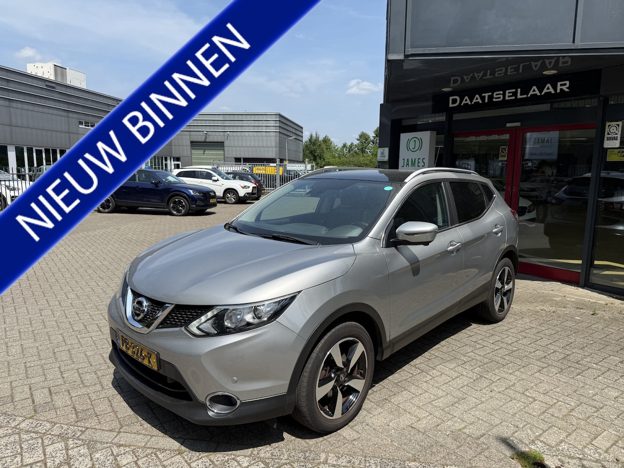 Nissan Qashqai - 1.2 N-Connecta Panoramadak camera navi - AutoWereld.nl