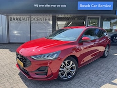 Ford Focus Wagon - 1.0 EcoBoost Hybrid ST Line | Winter Pack | PDC | Navigatie