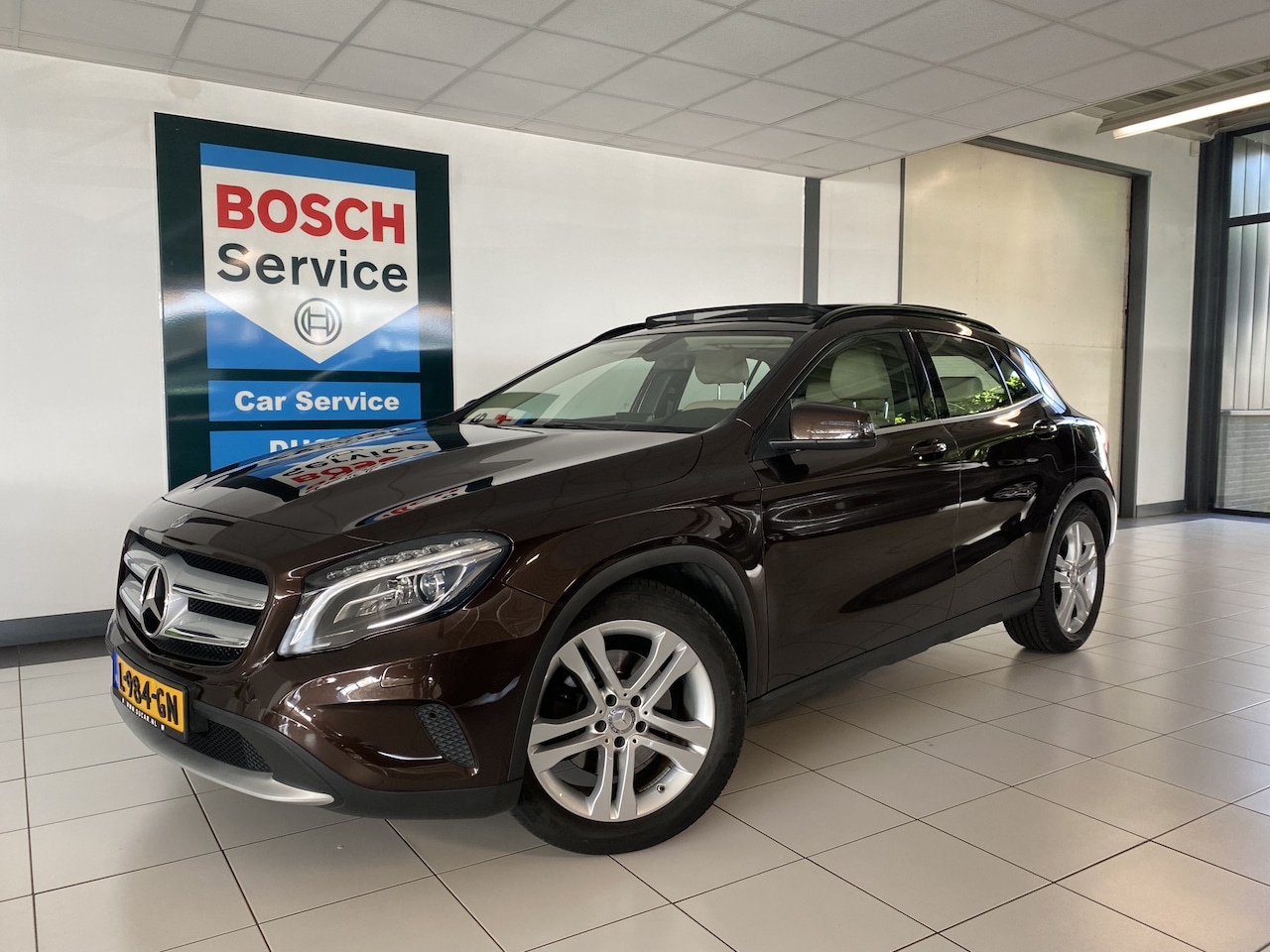 Mercedes-Benz GLA-Klasse - 250 4Matic Prestige Panodak / full map /trekhaak - AutoWereld.nl