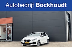 BMW 1-serie - 118i High Exec | Navi | Cruise | Stoelverwarming