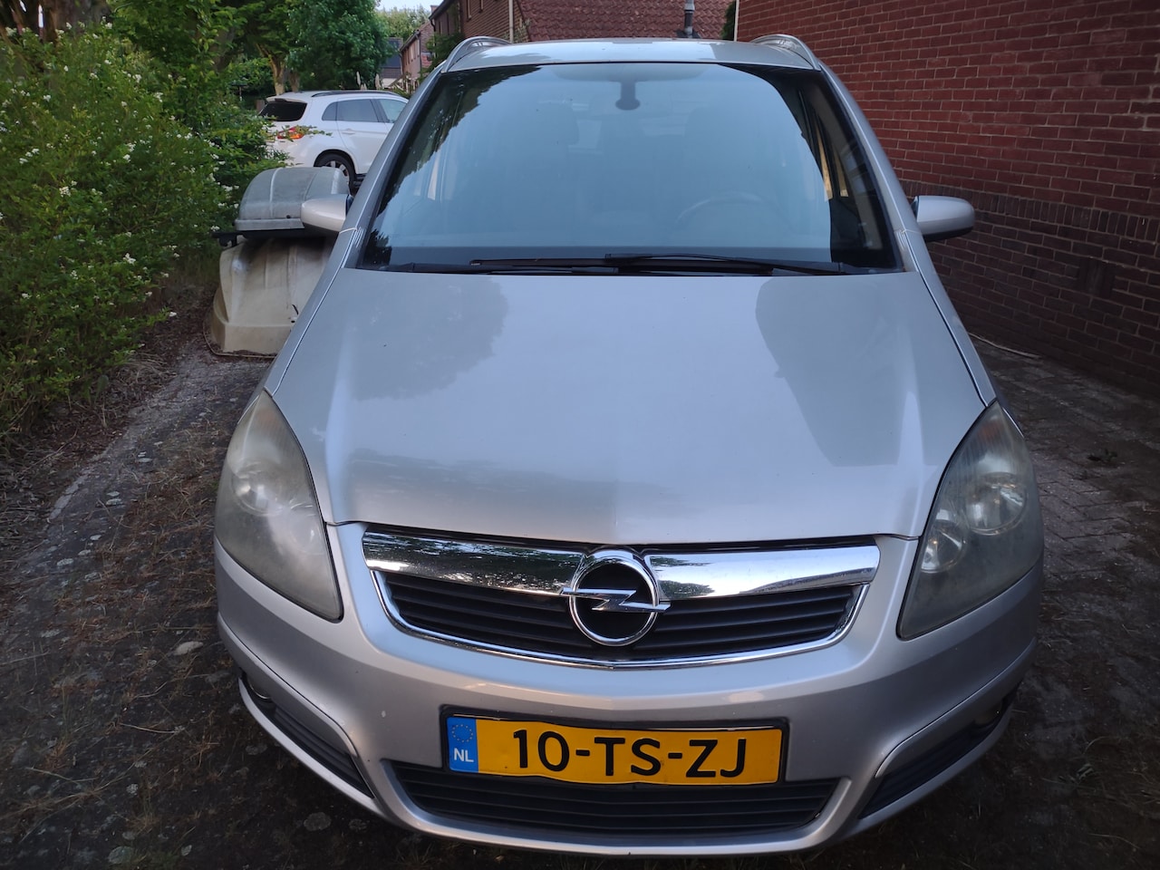 Opel Zafira - 2.2 Executive - AutoWereld.nl