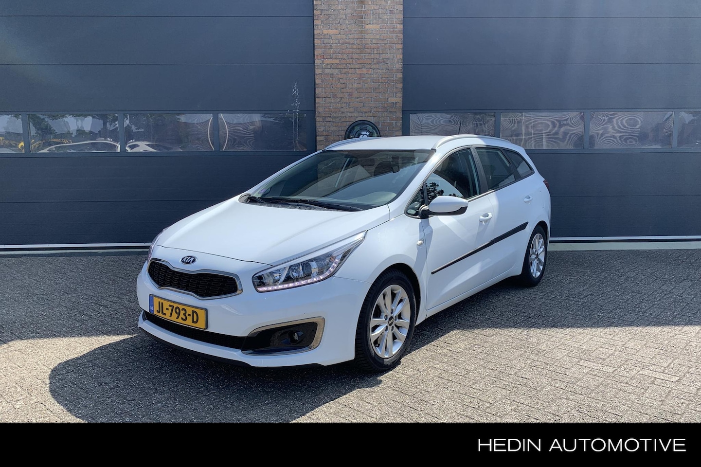 Kia Cee'd Sportswagon - 1.6 GDI First Edition Trekhaak | Navigatie | Cruise Control | Achteruitrijcamera | - AutoWereld.nl