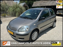 Toyota Yaris - 1.0 VVT-i Idols