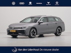 Volkswagen Passat Variant - 1.5 eTSI 150pk R-Line Business Panorama Trekhaak Camera Side Assist