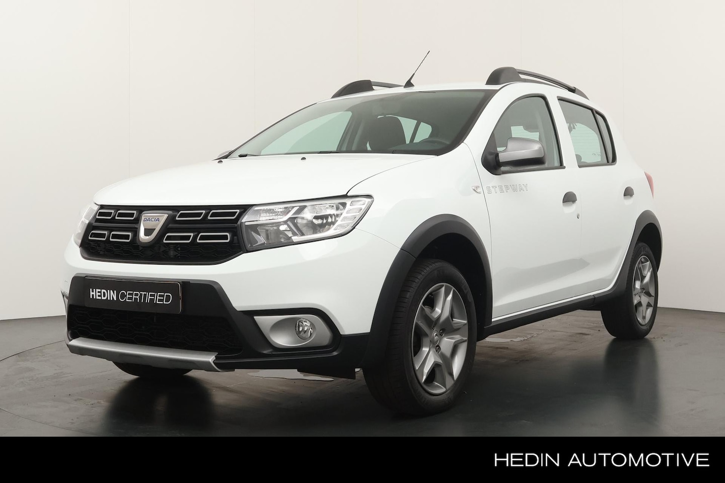 Dacia Sandero - 0.9 90pk TCe Tech Road | Apple Carplay/Android Auto | Parkeer Camera | Parkeersensoren | - AutoWereld.nl