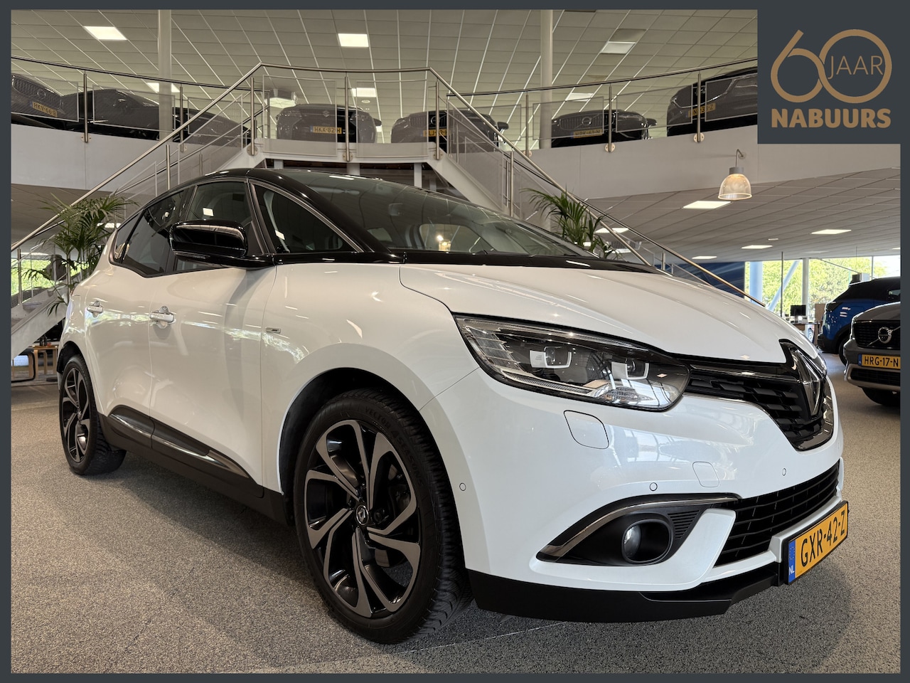Renault Scénic - 1.2 TCe Bose 1.2 TCe Bose, Navi, Camera, 20inch, All-Season banden - AutoWereld.nl