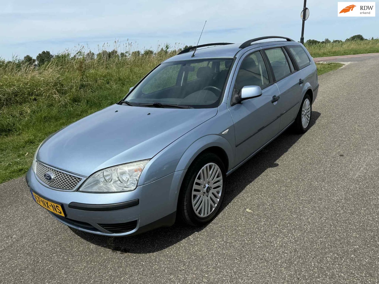 Ford Mondeo Wagon - 1.8-16V Ambiente station uitvoering incl nieuwe apk en garantie ! - AutoWereld.nl