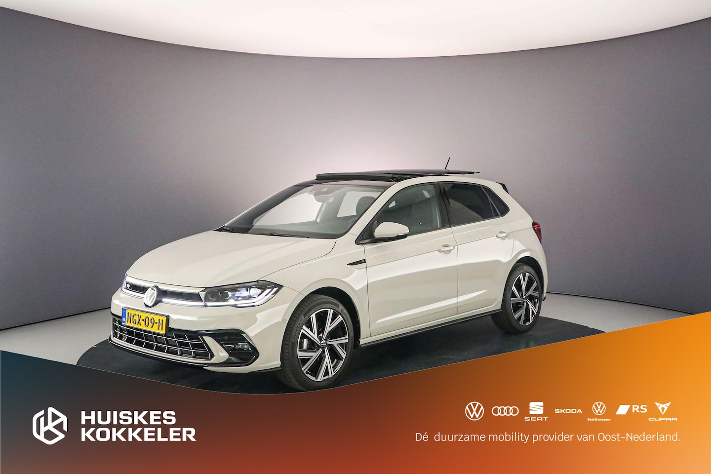 Volkswagen Polo - R-Line Edition 1.0 TSI 95pk DSG Automaat Panoramadak, Adaptive cruise control, Achteruitri - AutoWereld.nl