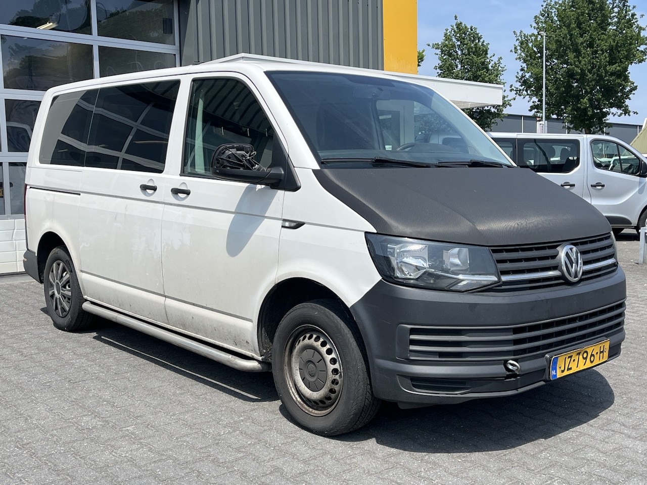 Volkswagen Transporter Kombi - 2.0 TDI L1H1 Motor defect | Airco - AutoWereld.nl