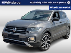 Volkswagen T-Cross - 1.0 TSI Style / Achteruitrij camera / 18'' licht metaal / Verwarmbare voorstoelen / Naviga